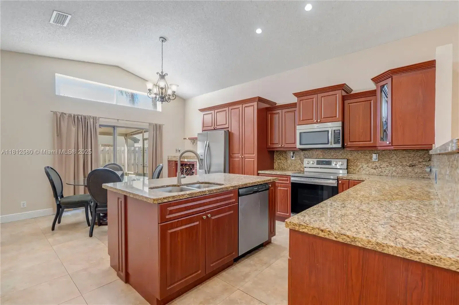 17368 SW 22nd Ct, Miramar FL 33029 photo 3