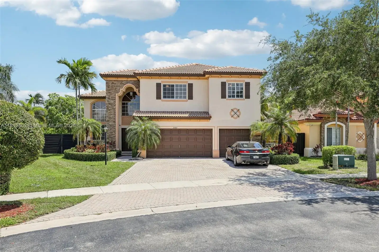 3582 NE 9th St, Homestead FL 33033 photo 2