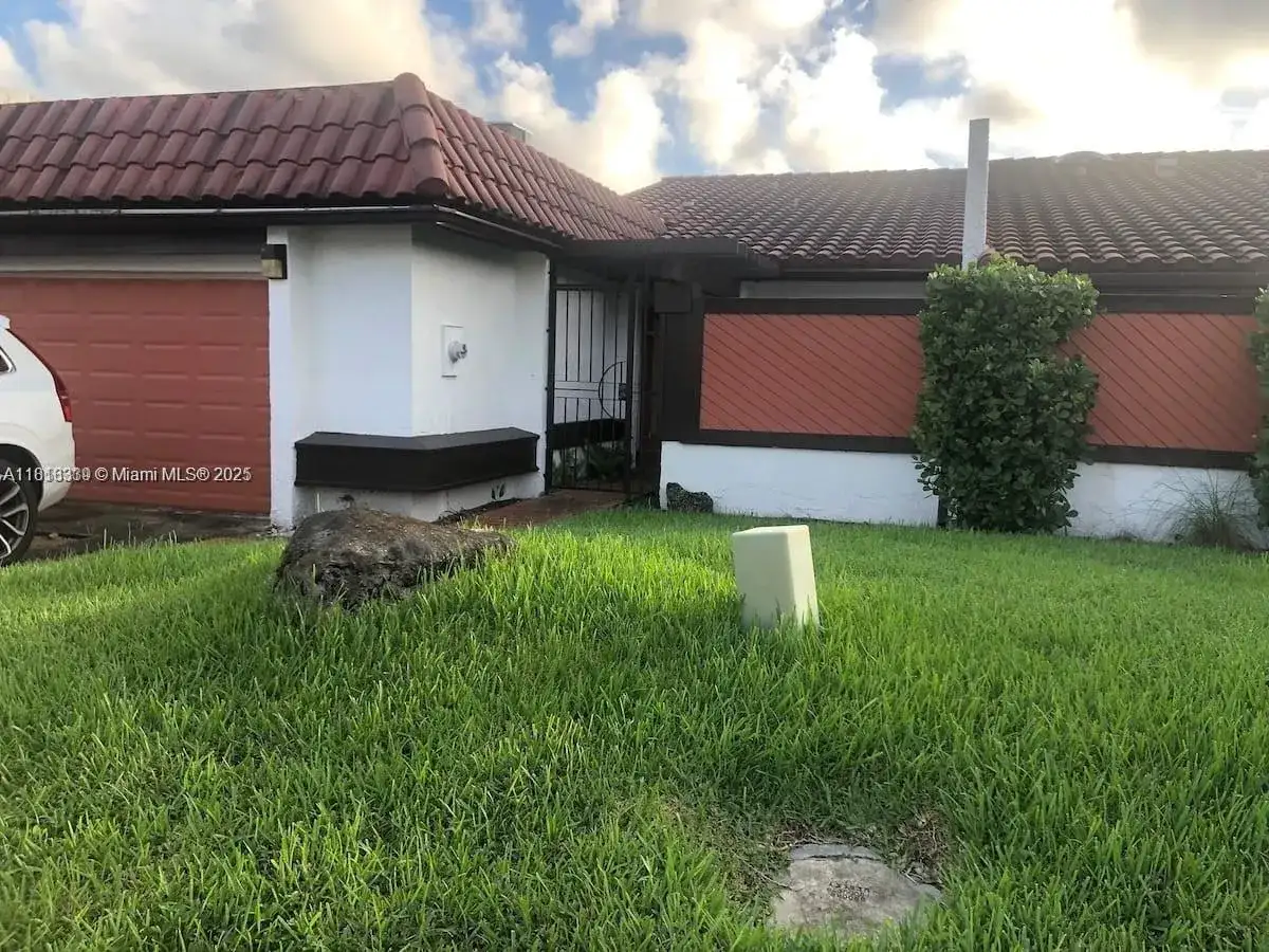 534 NE 195th St # 534, Miami FL 33179 photo 2
