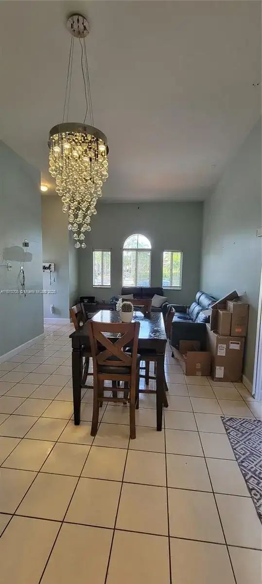 2501 NE 41st Ter, Homestead FL 33033 photo 2