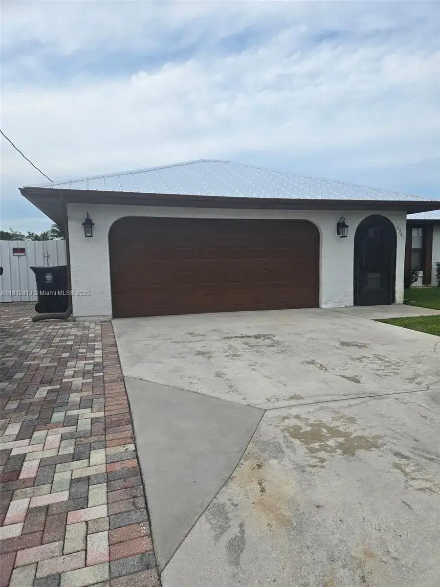 2361 SE Avalon Rd, Port St. Lucie FL 34952 photo 2