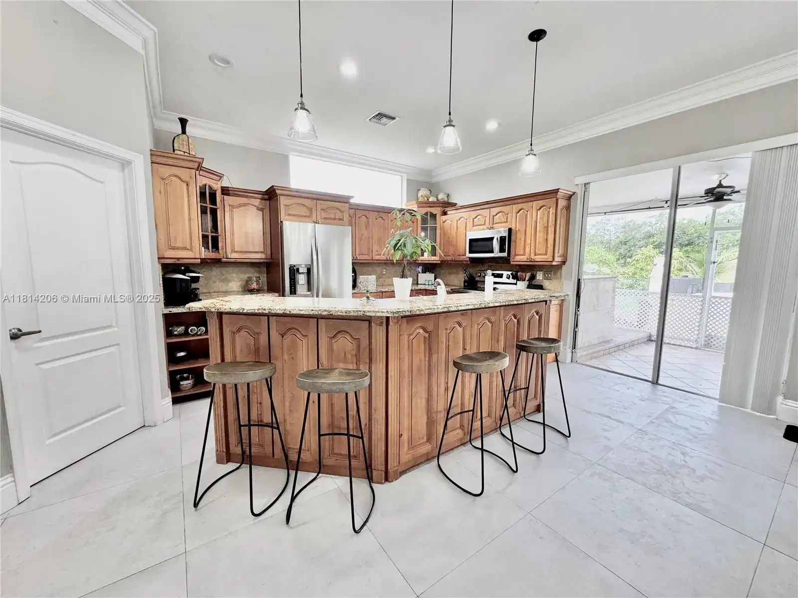 1560 NW 103rd Ter, Coral Springs FL 33071 photo 5