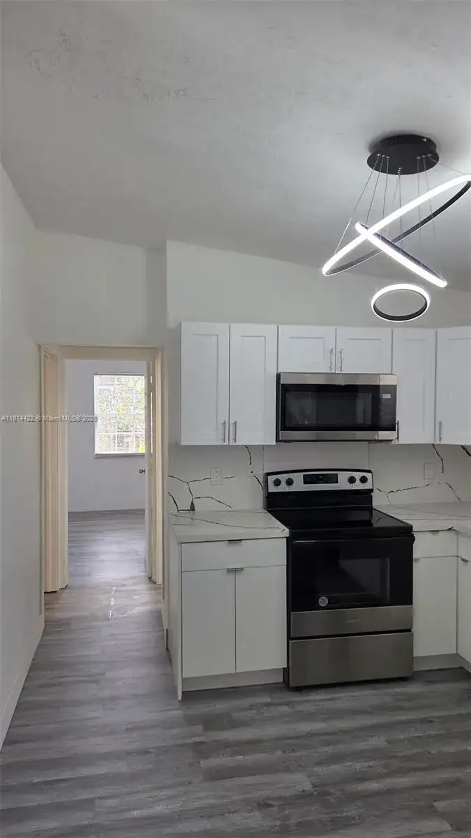 2248 MARINA PARK DR, Fort Myers FL 33905 photo 5