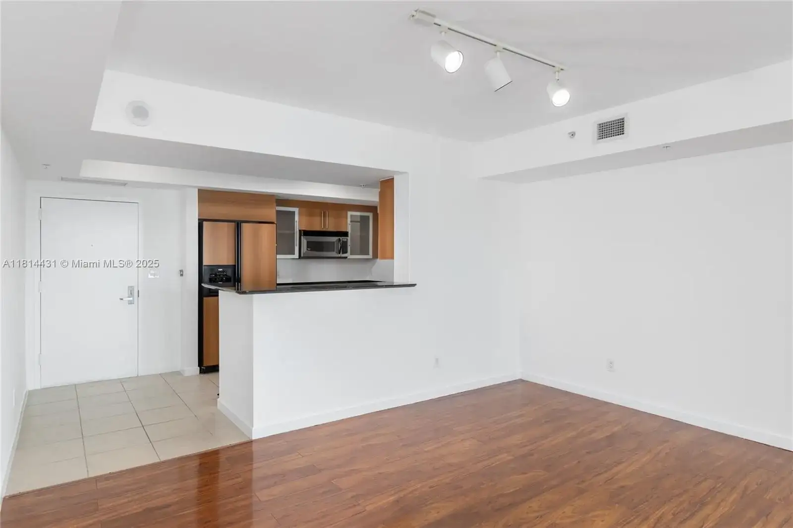 335 S Biscayne Blvd # 3207, Miami FL 33131 photo 3