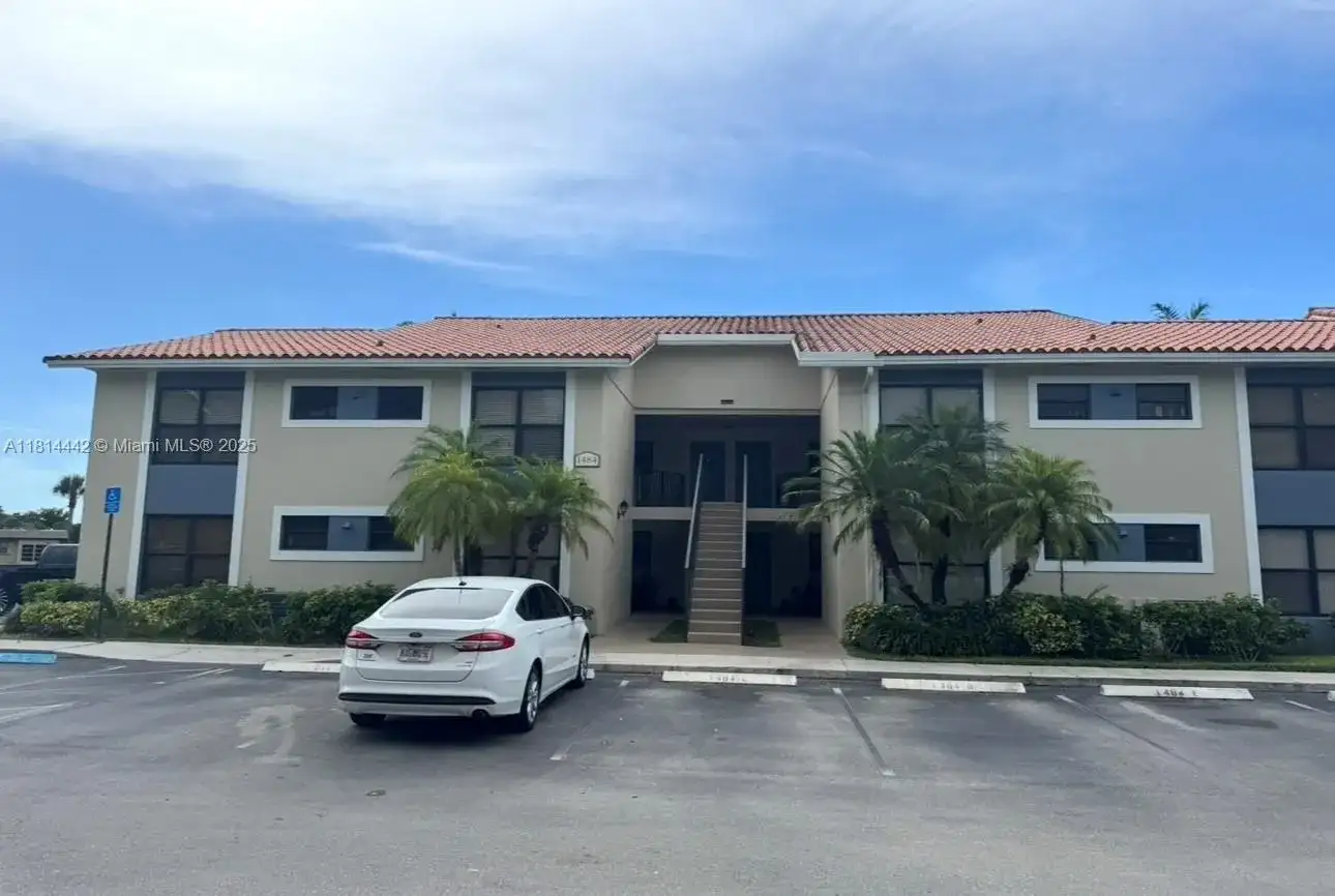1484 Lake Crystal Dr, West Palm Beach FL 33411 photo 3