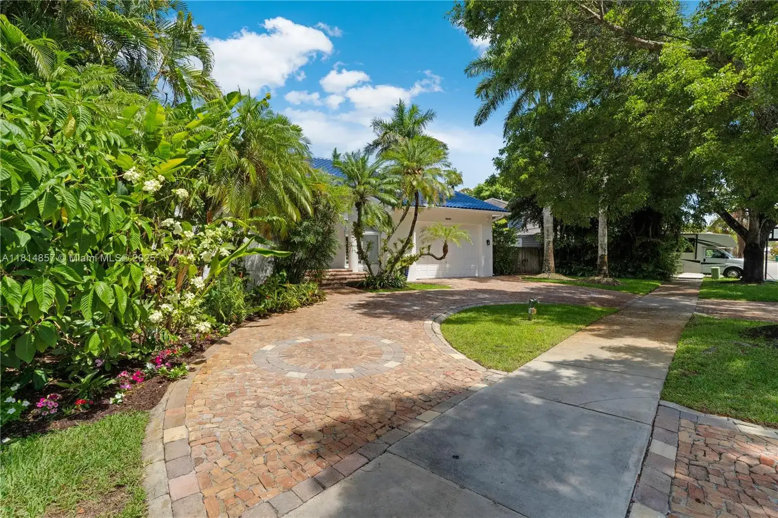 6681 SW 155th Ave, Miami FL 33193 photo 3