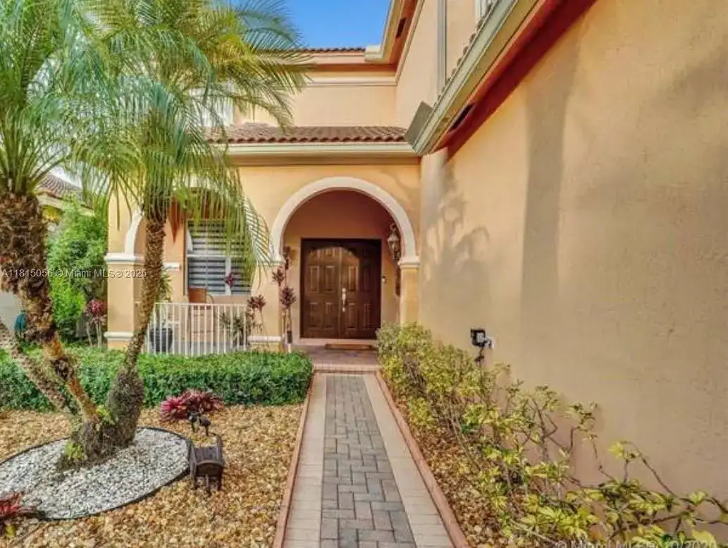 1294 Chinaberry Dr # 1294, Weston FL 33327 photo 2