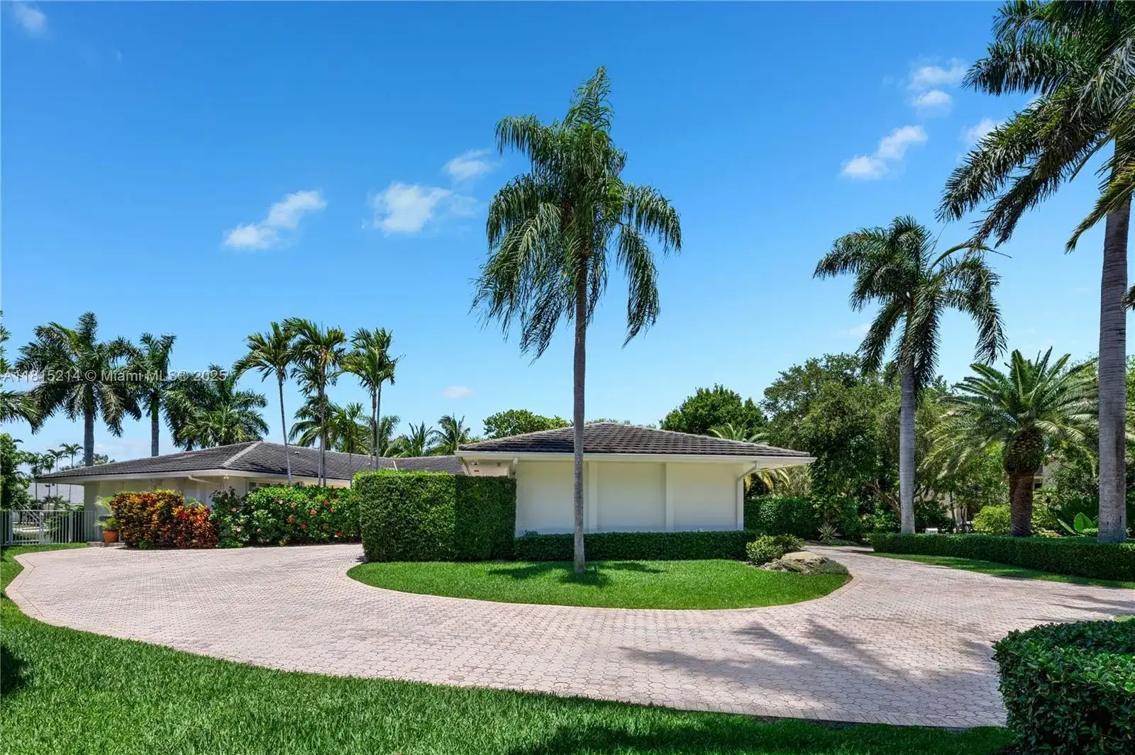 435 Marquesa Dr, Coral Gables FL 33156 photo 4