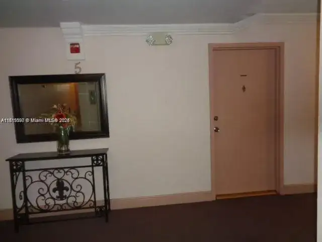 9320 Fontainebleau Blvd # 503, Miami FL 33172 photo 4