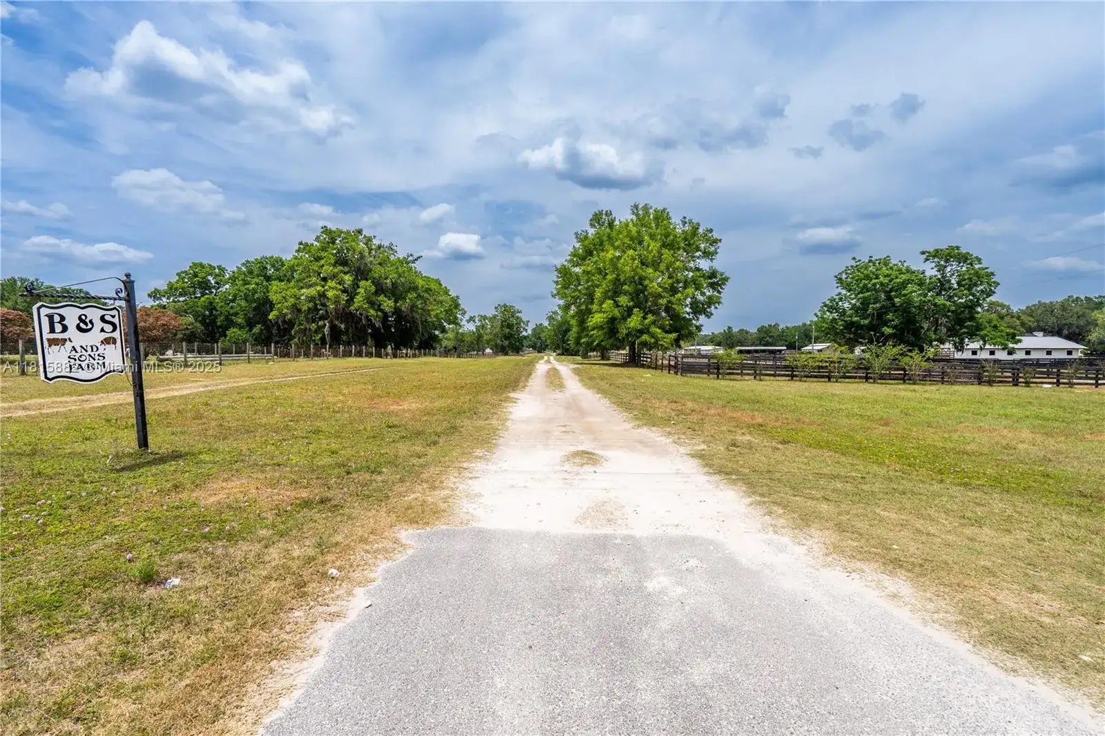 10631 W HWY 40, Ocala FL 34482 photo 2