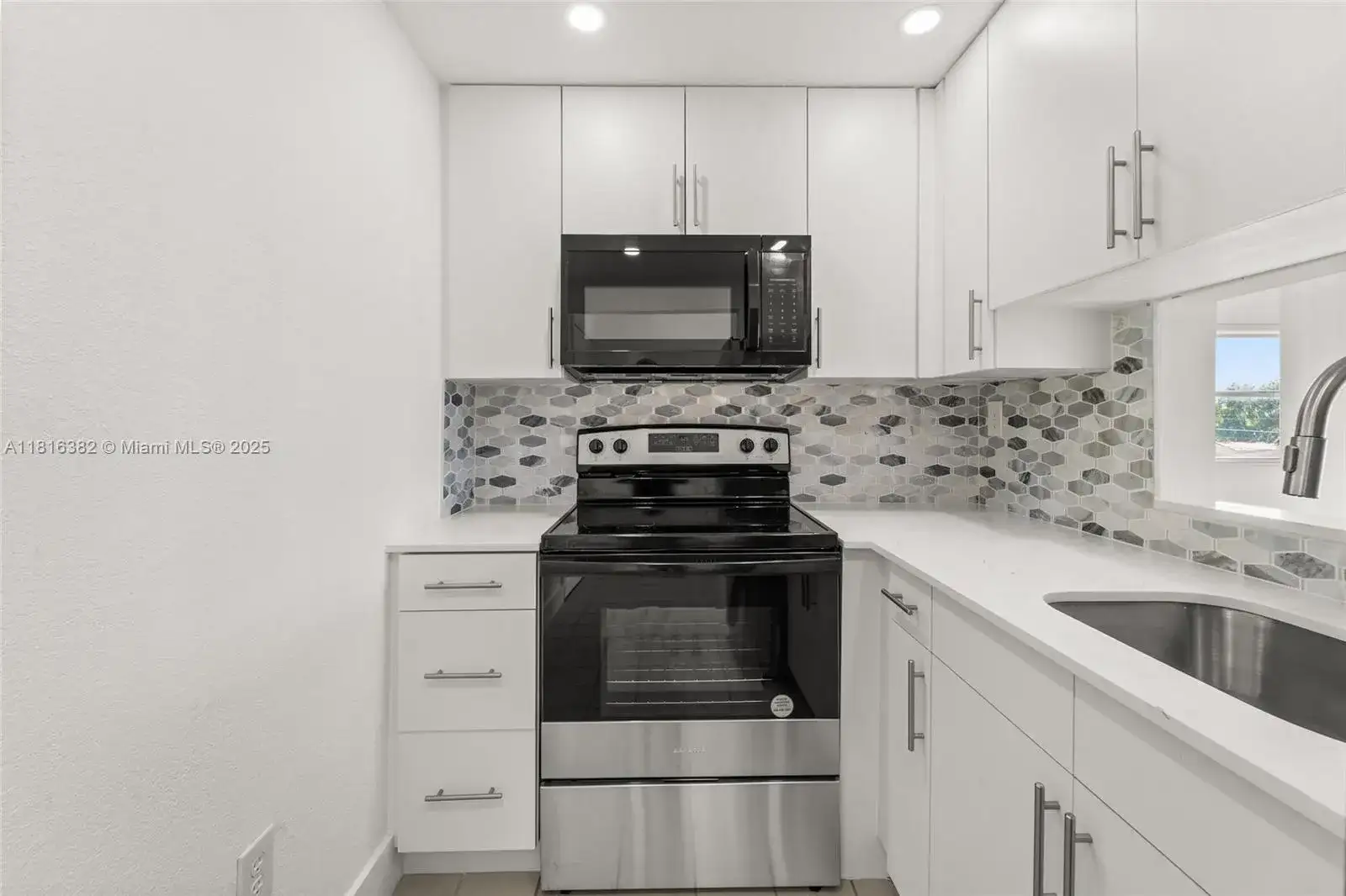 6200 W Flagler St # 308, Miami FL 33144 photo 2