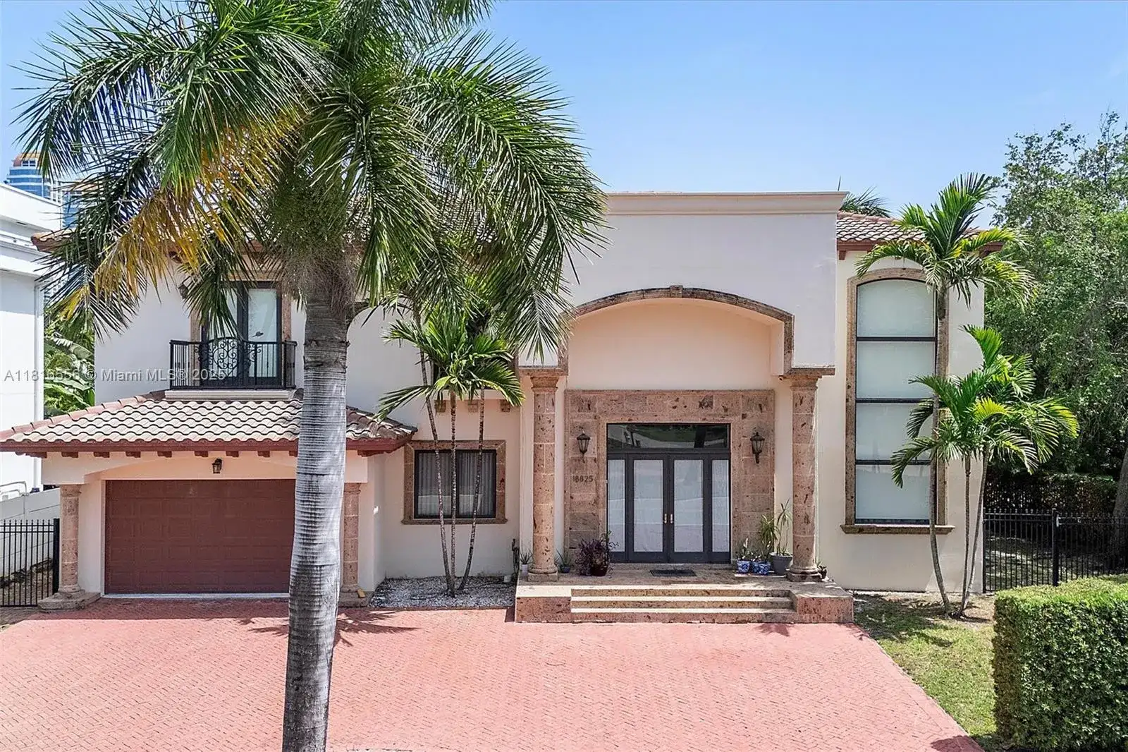 18825 N Bay Rd, Sunny Isles Beach FL 33160 photo 2