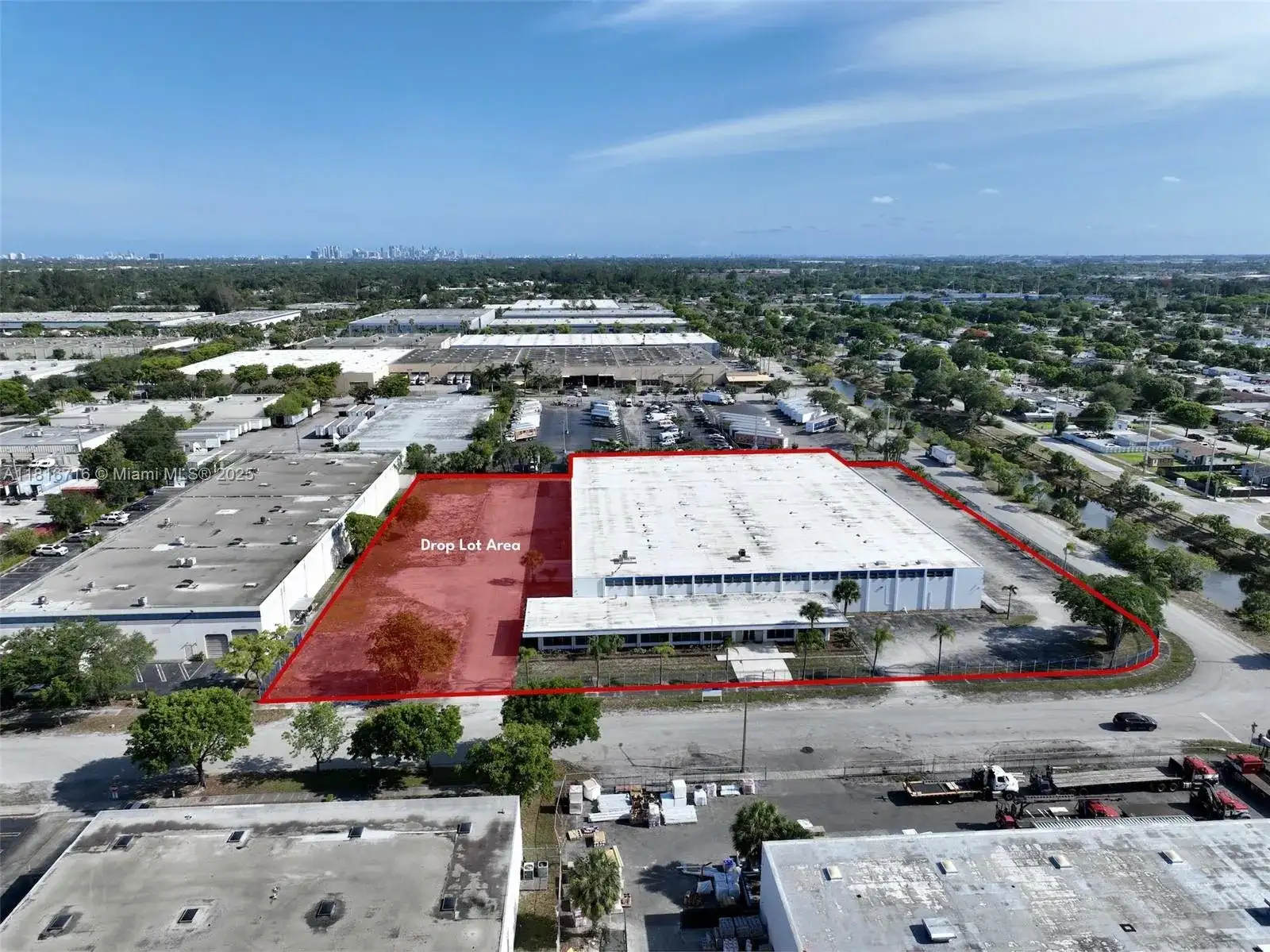 1600 NW 165th St, Miami Gardens FL 33169 photo 2