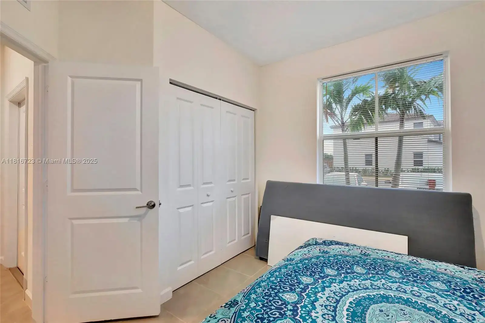 12210 NW 24th Pl, Miami FL 33167 photo 5
