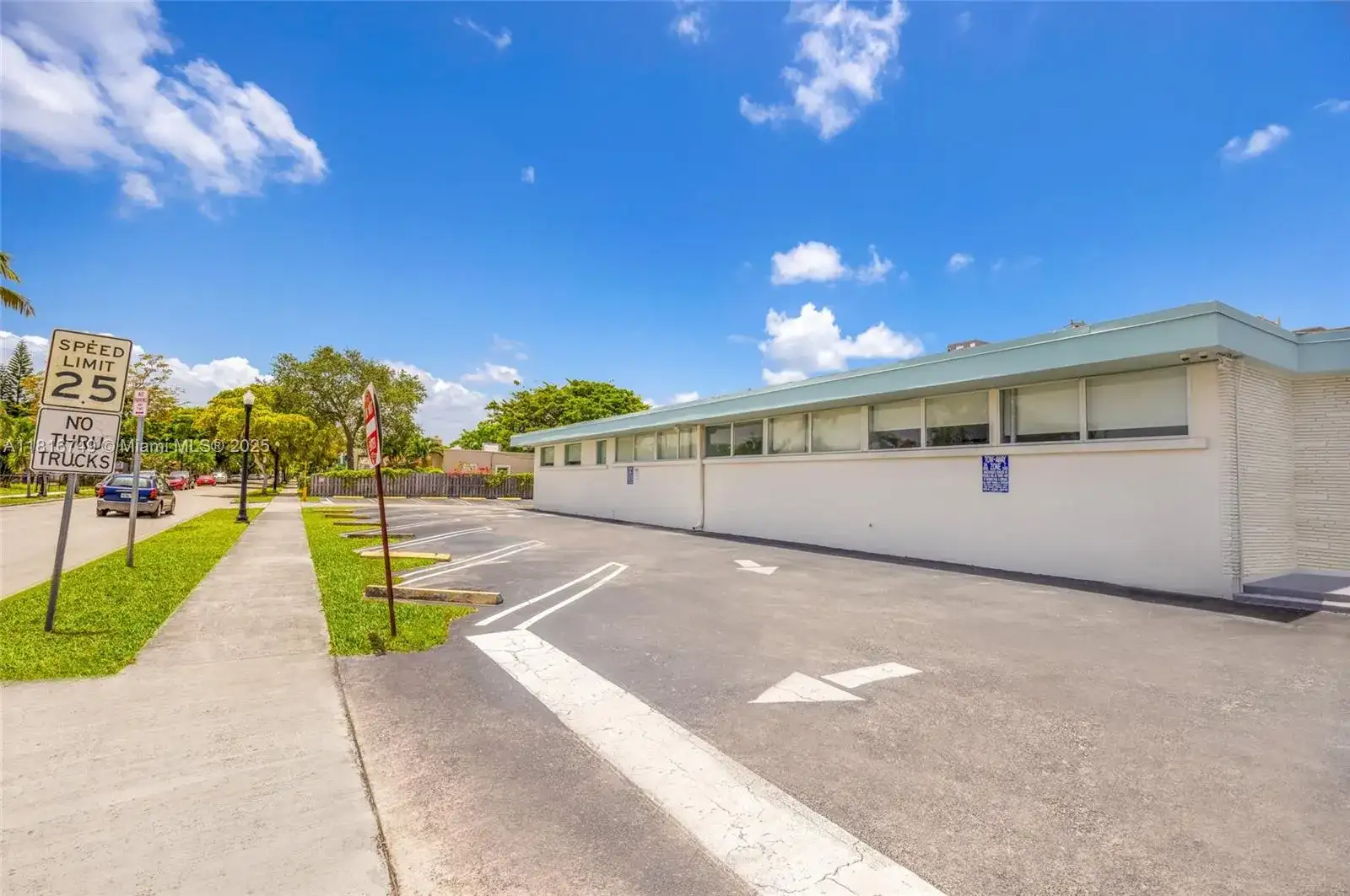 750 S Federal Hwy, Hollywood FL 33020 photo 2