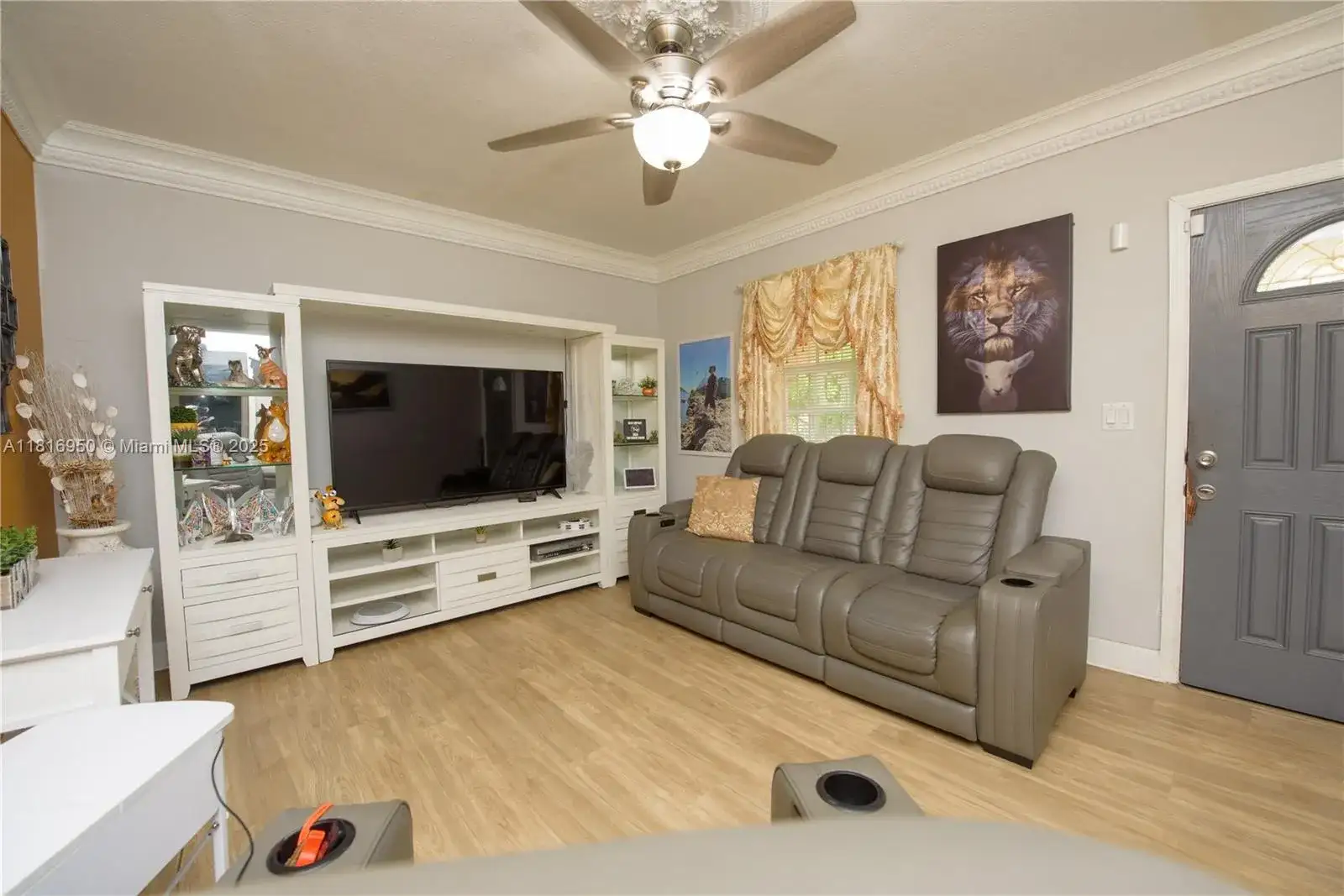 916 NW 3rd Ave, Homestead FL 33030 photo 4