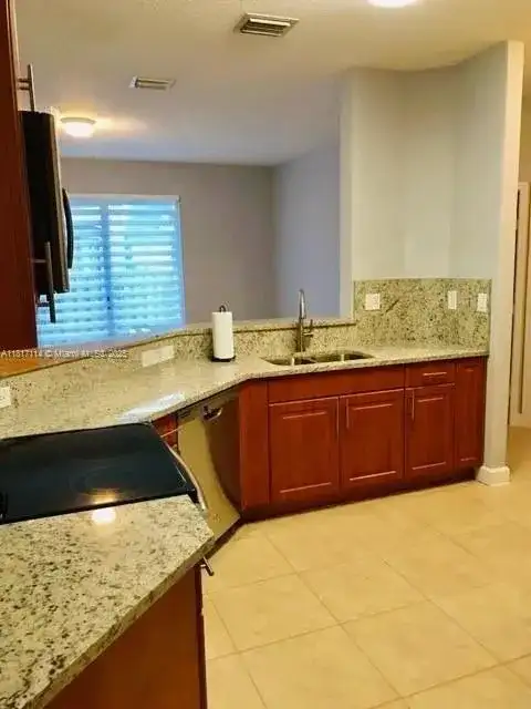 11388 NW 84th Ter # 11388, Doral FL 33178 photo 3