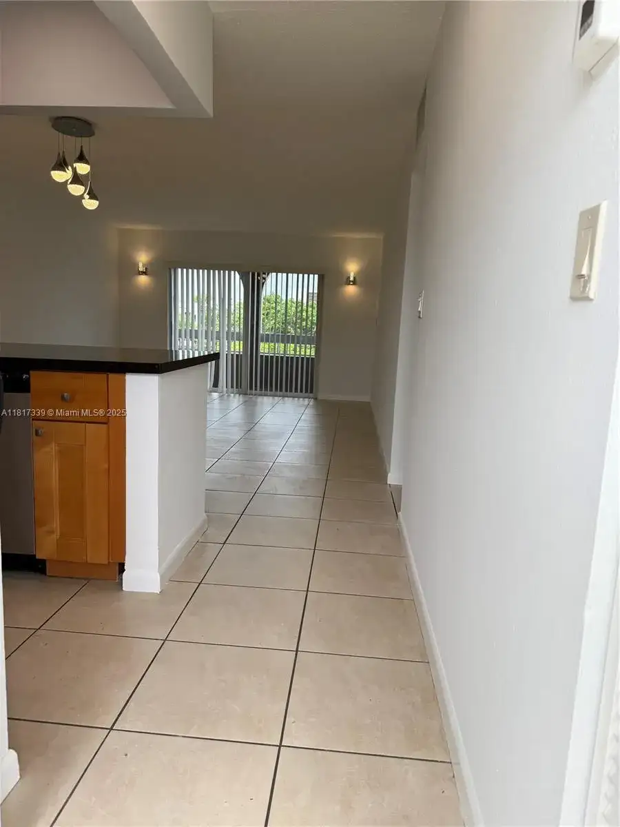 7700 Camino Real # D402, Miami FL 33143 photo 2