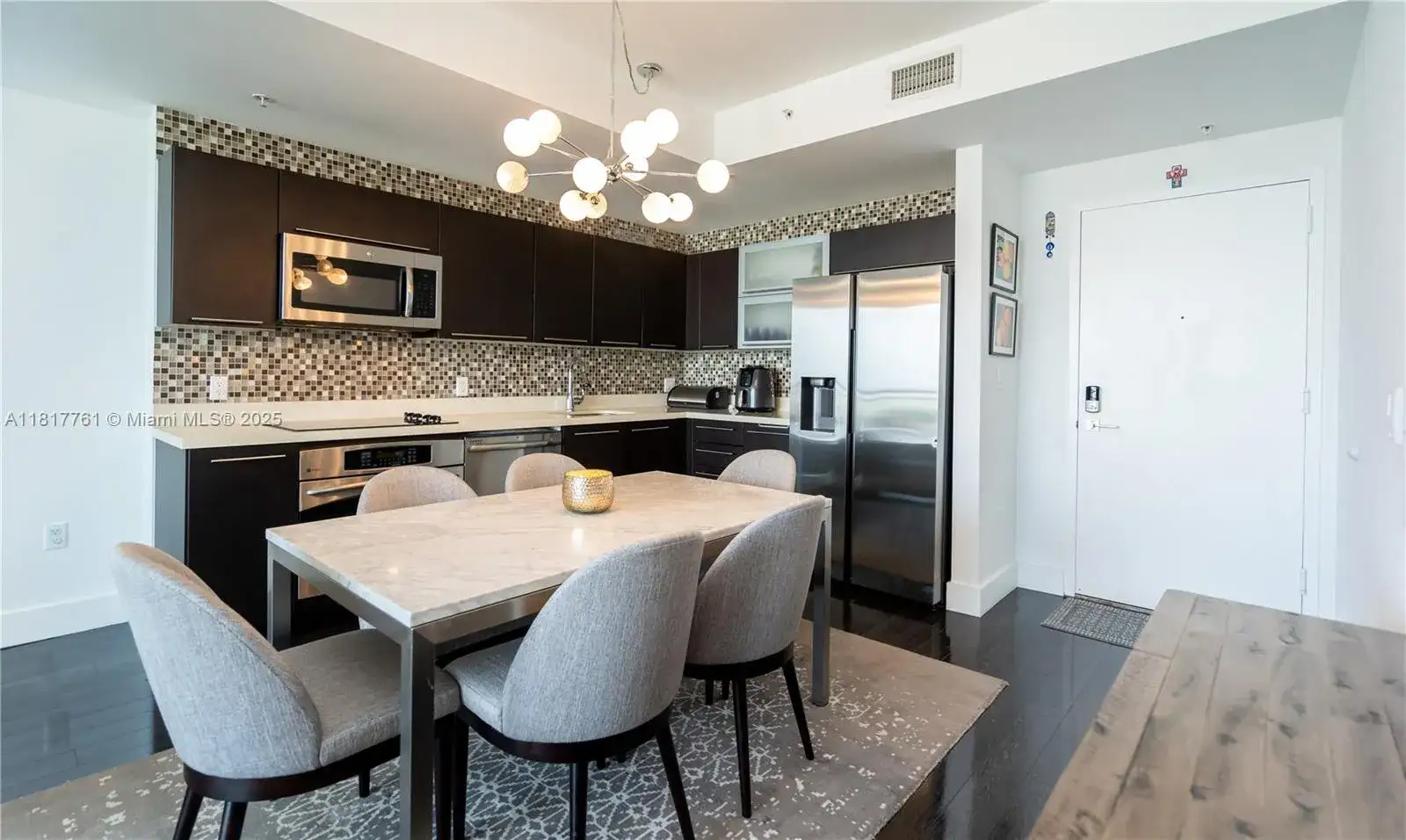 90 SW 3rd St # 3707, Miami FL 33130 photo 3