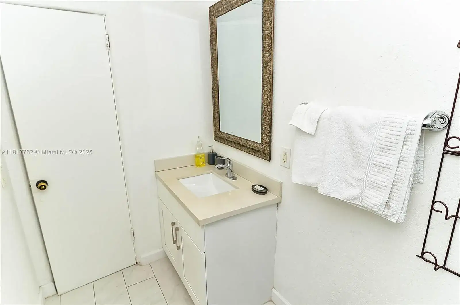 240 NW 197th St # 1, Miami Gardens FL 33169 photo 4