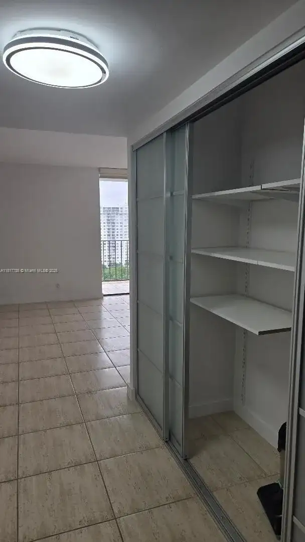 18181 NE 31st Ct # 1801, Aventura FL 33160 photo 4