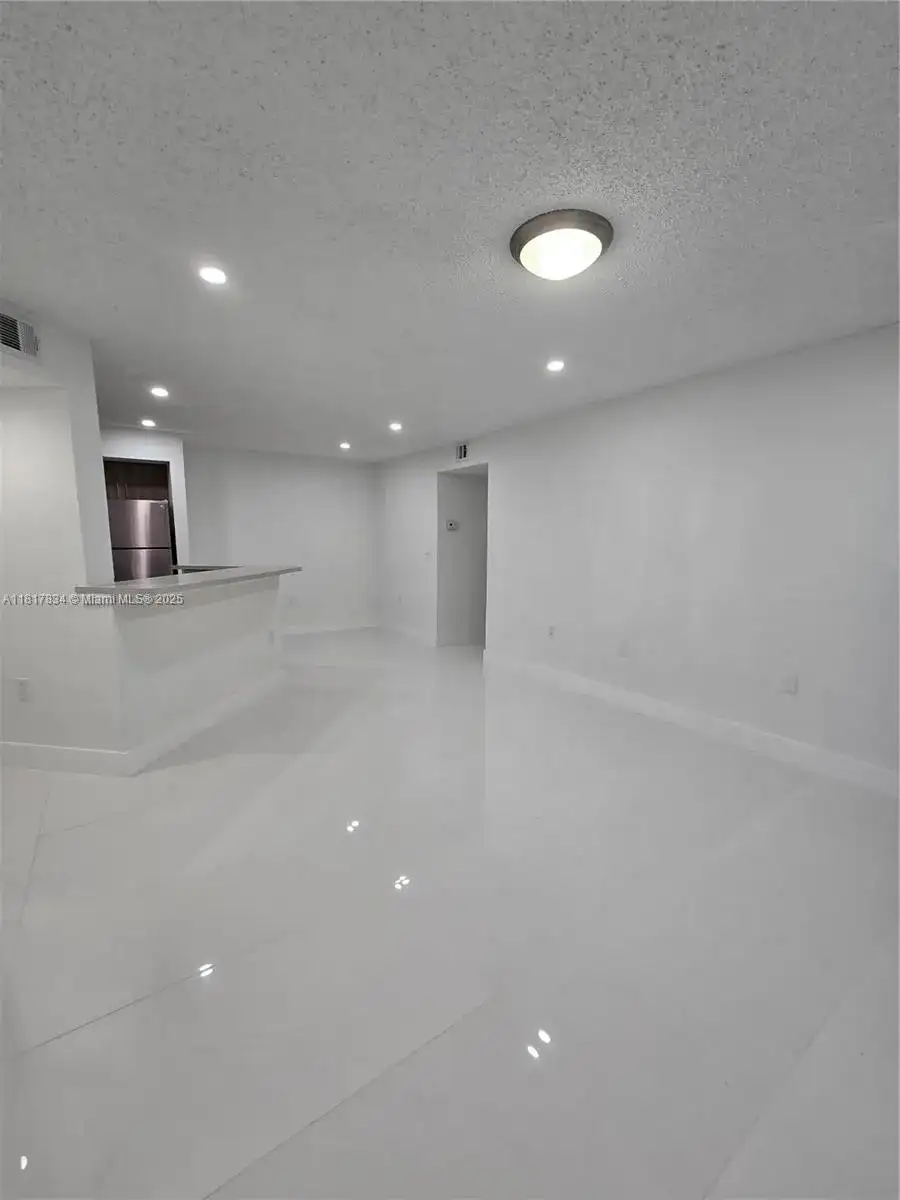 595 Vista Isles Dr # 1913, Sunrise FL 33325 photo 2