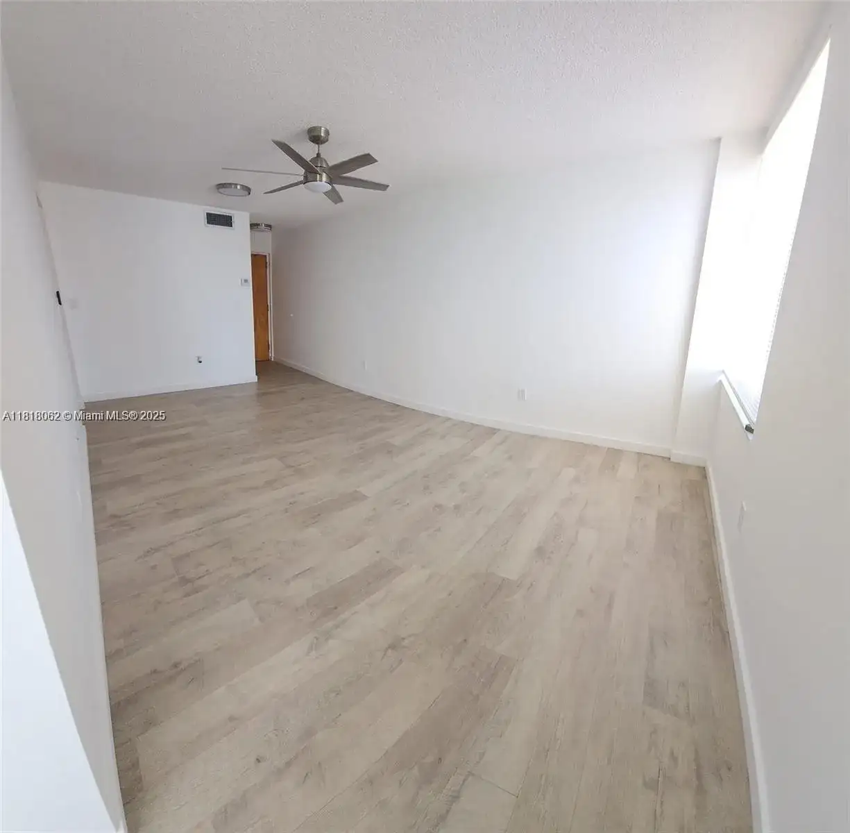 250 180th # 506, Sunny Isles Beach FL 33160 photo 5