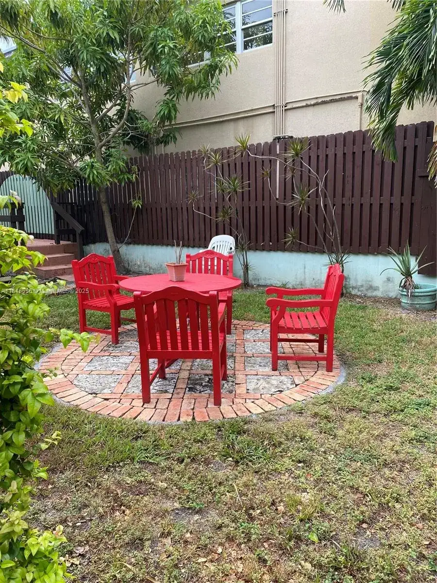1710 Michigan Ave, Miami Beach FL 33139 photo 3