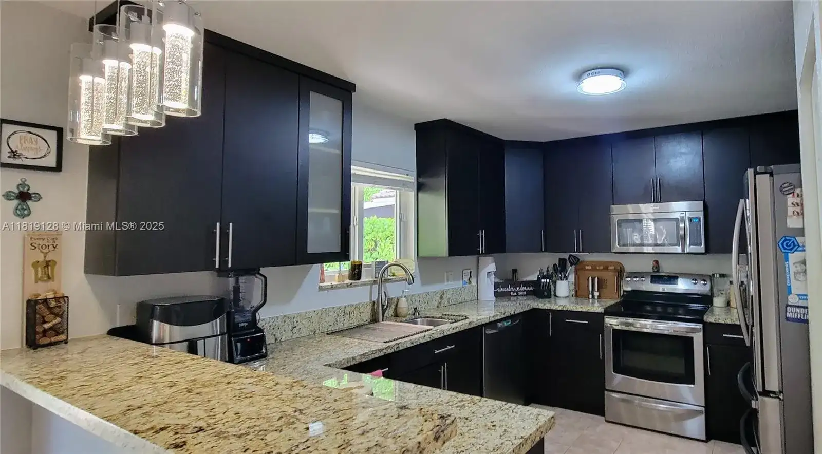 8760 SW 213th Ln, Cutler Bay FL 33189 photo 5