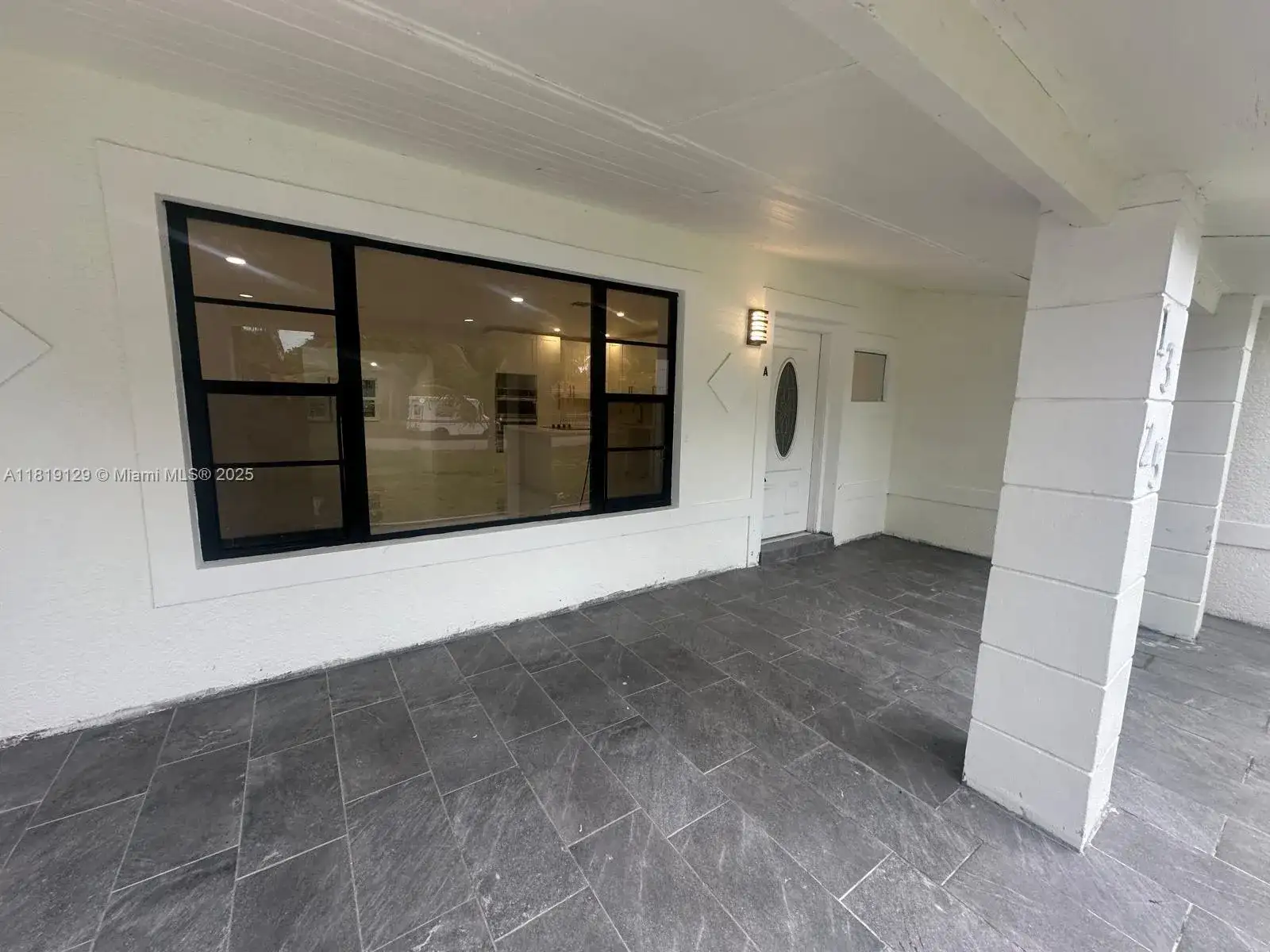 1325 NE 203rd St, Miami FL 33179 photo 2