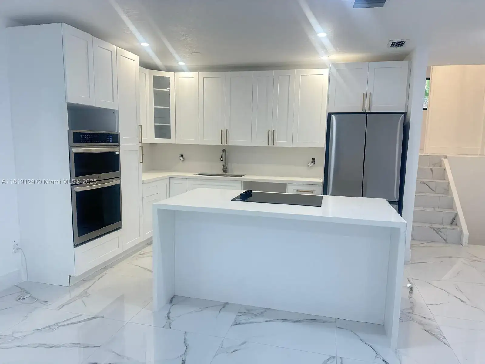 1325 NE 203rd St, Miami FL 33179 photo 4