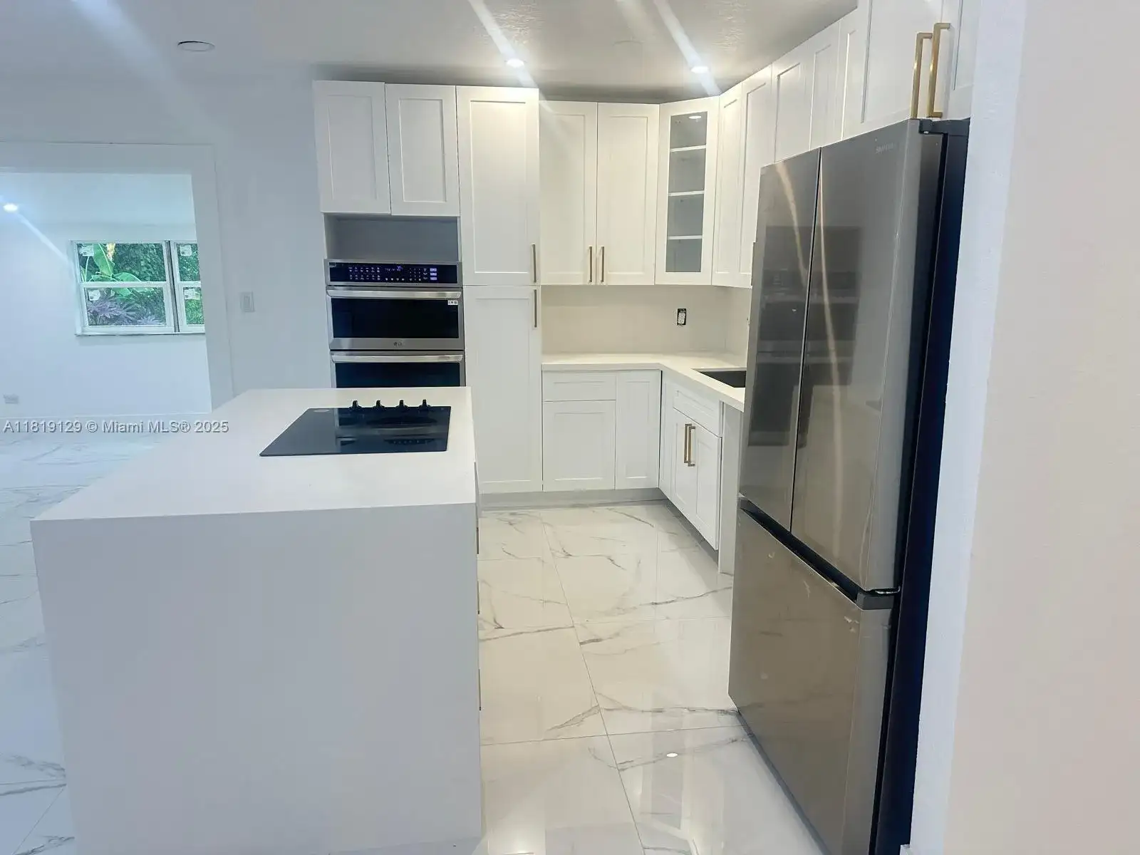 1325 NE 203rd St, Miami FL 33179 photo 5
