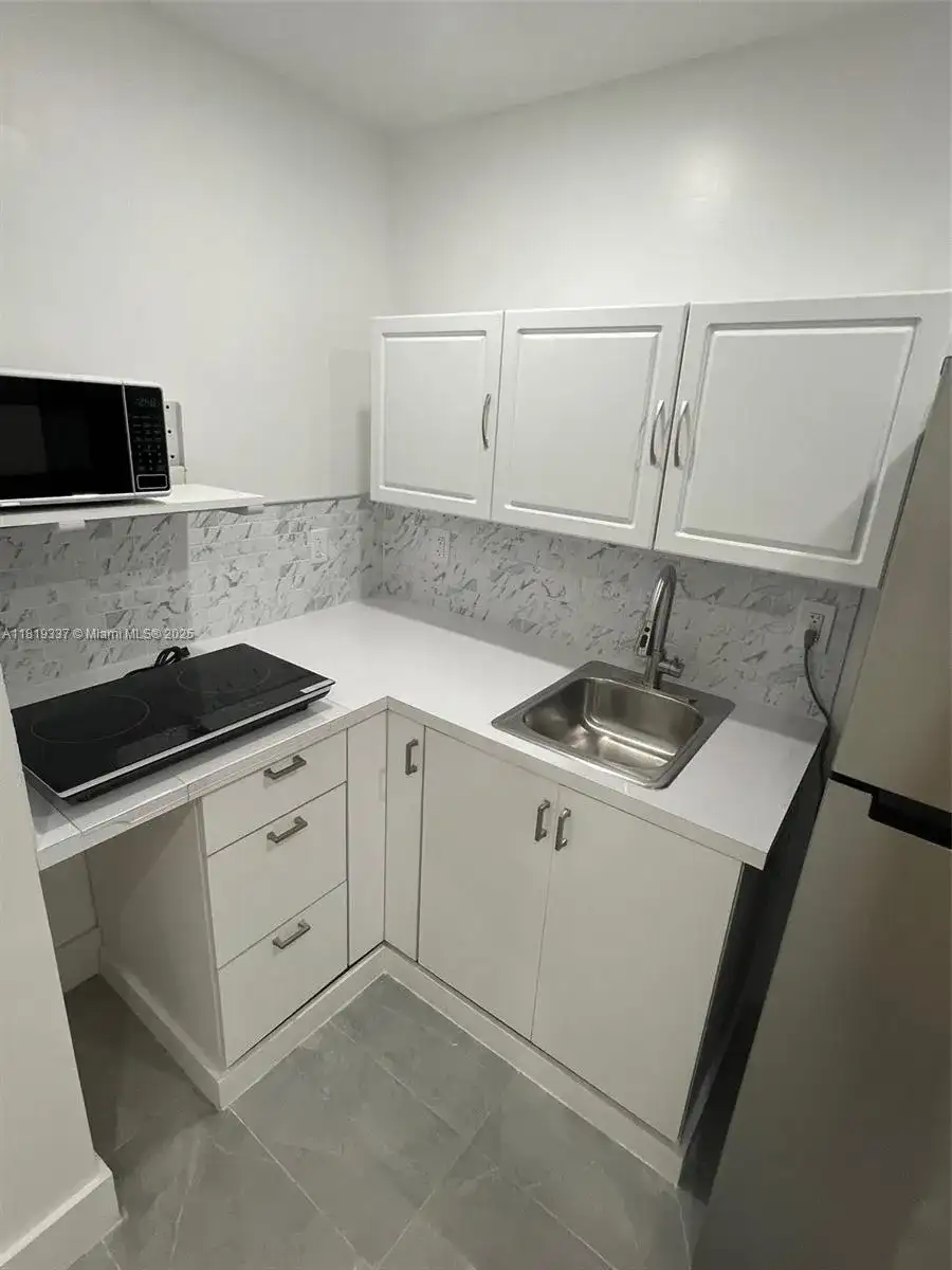 545 NW 20th St # 1, Homestead FL 33030 photo 4