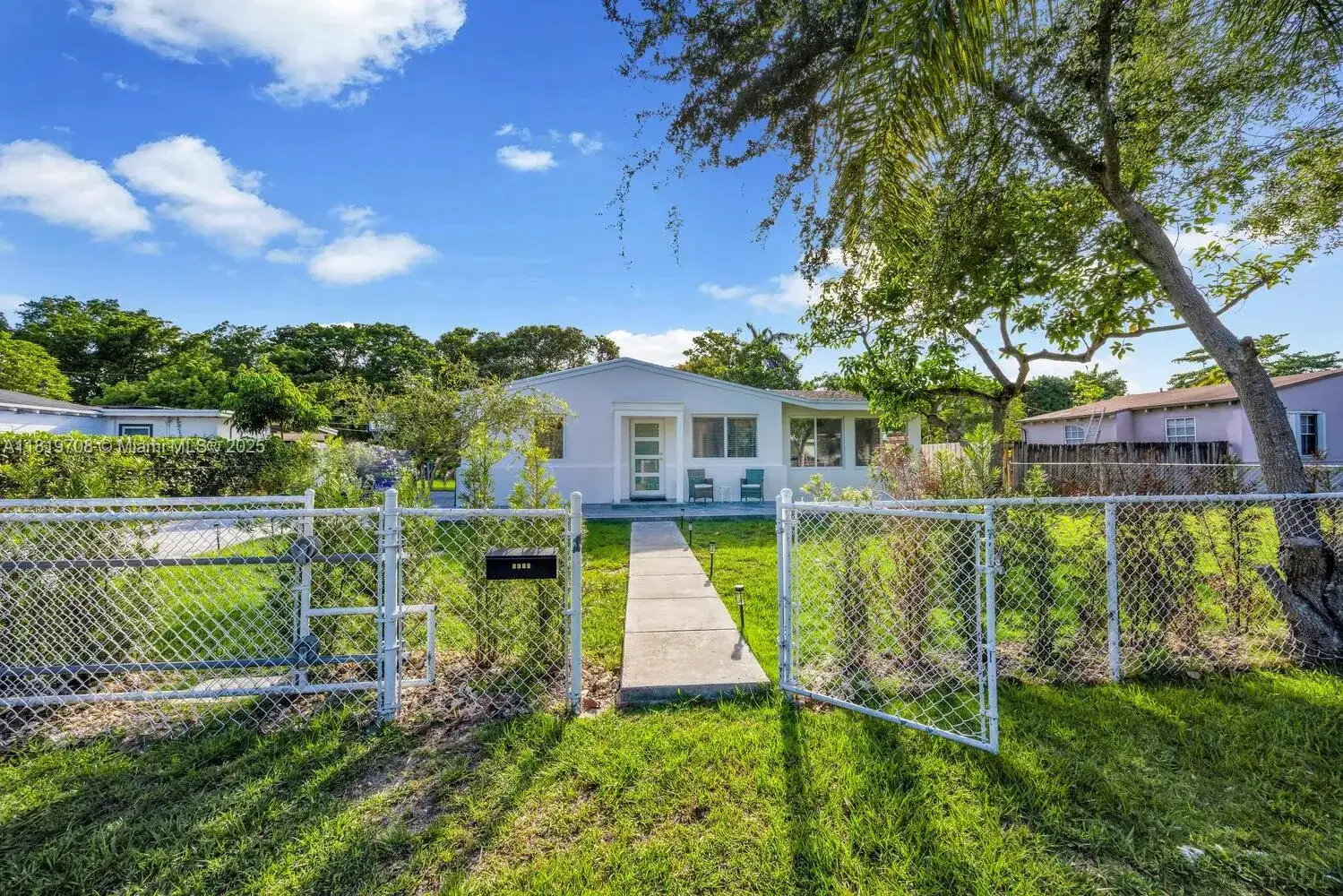 6700 SW 62nd Ct, South Miami FL 33143 photo 2