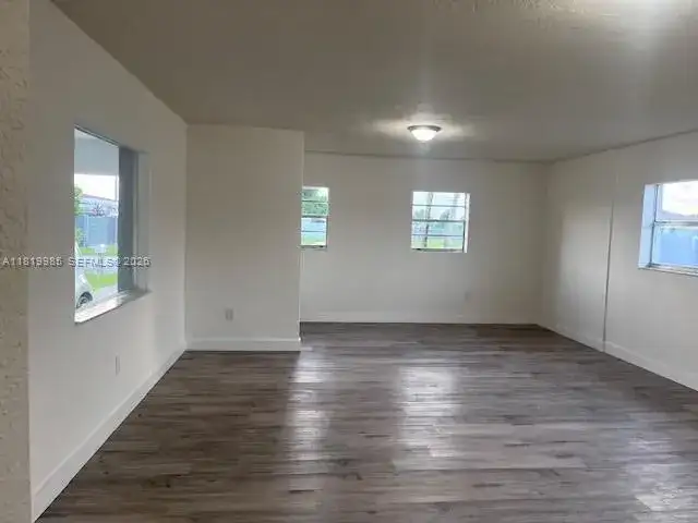 21221 SW 120 AVE, Miami FL 33177 photo 3