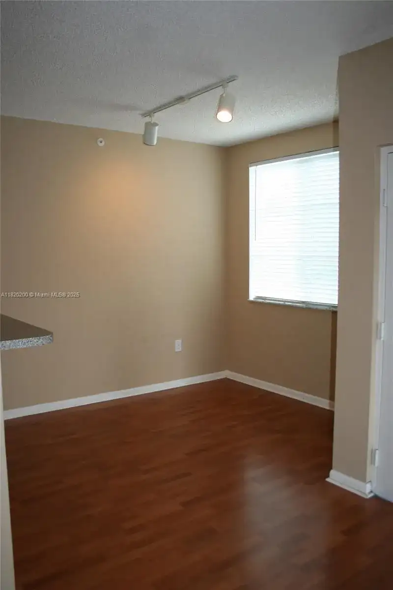 7930 N NOB HILL RD # 107, Tamarac FL 33321 photo 3