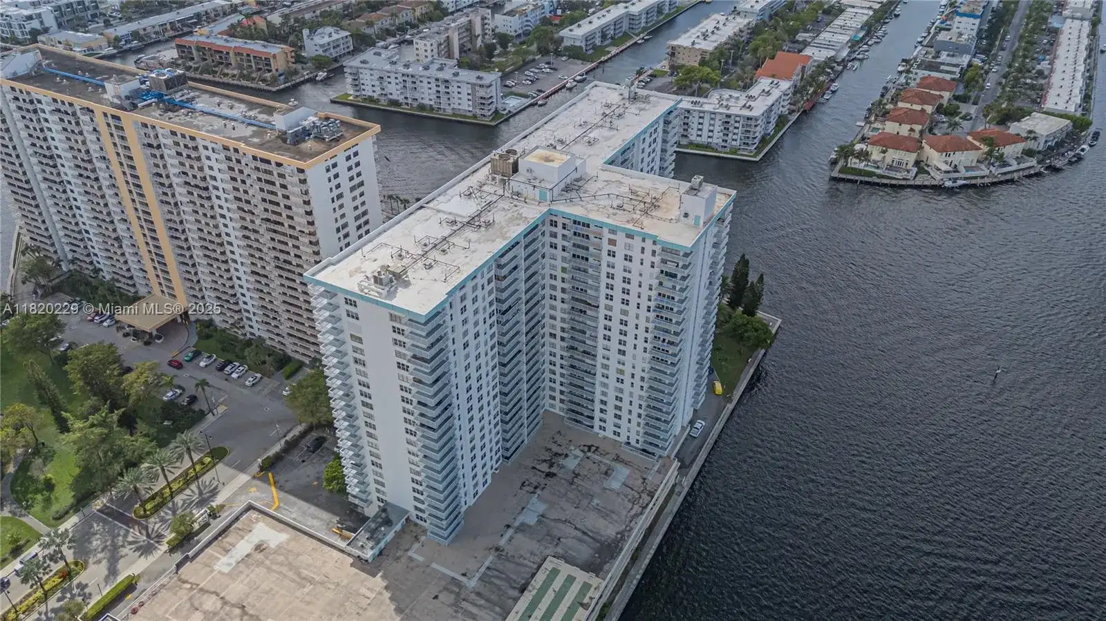 301 174th St # 2317, Sunny Isles Beach FL 33160 photo 2