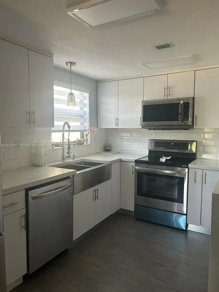 8820 SW 123rd Ct # L410, Miami FL 33186 photo 2
