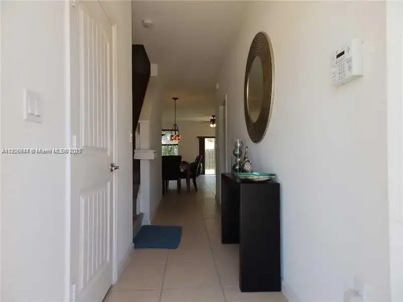 8963 SW 215th Ln, Cutler Bay FL 33189 photo 2