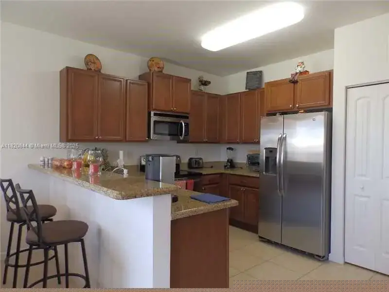 8963 SW 215th Ln, Cutler Bay FL 33189 photo 5