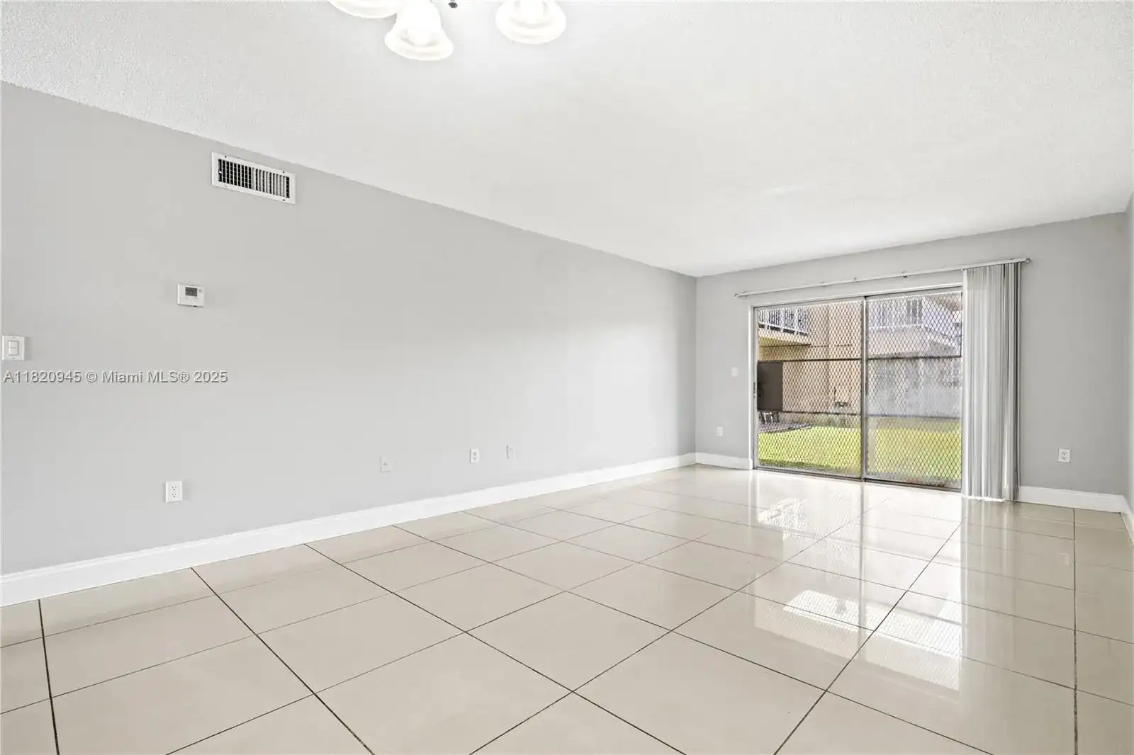 301 NW 177th St # 104, Miami Gardens FL 33169 photo 4