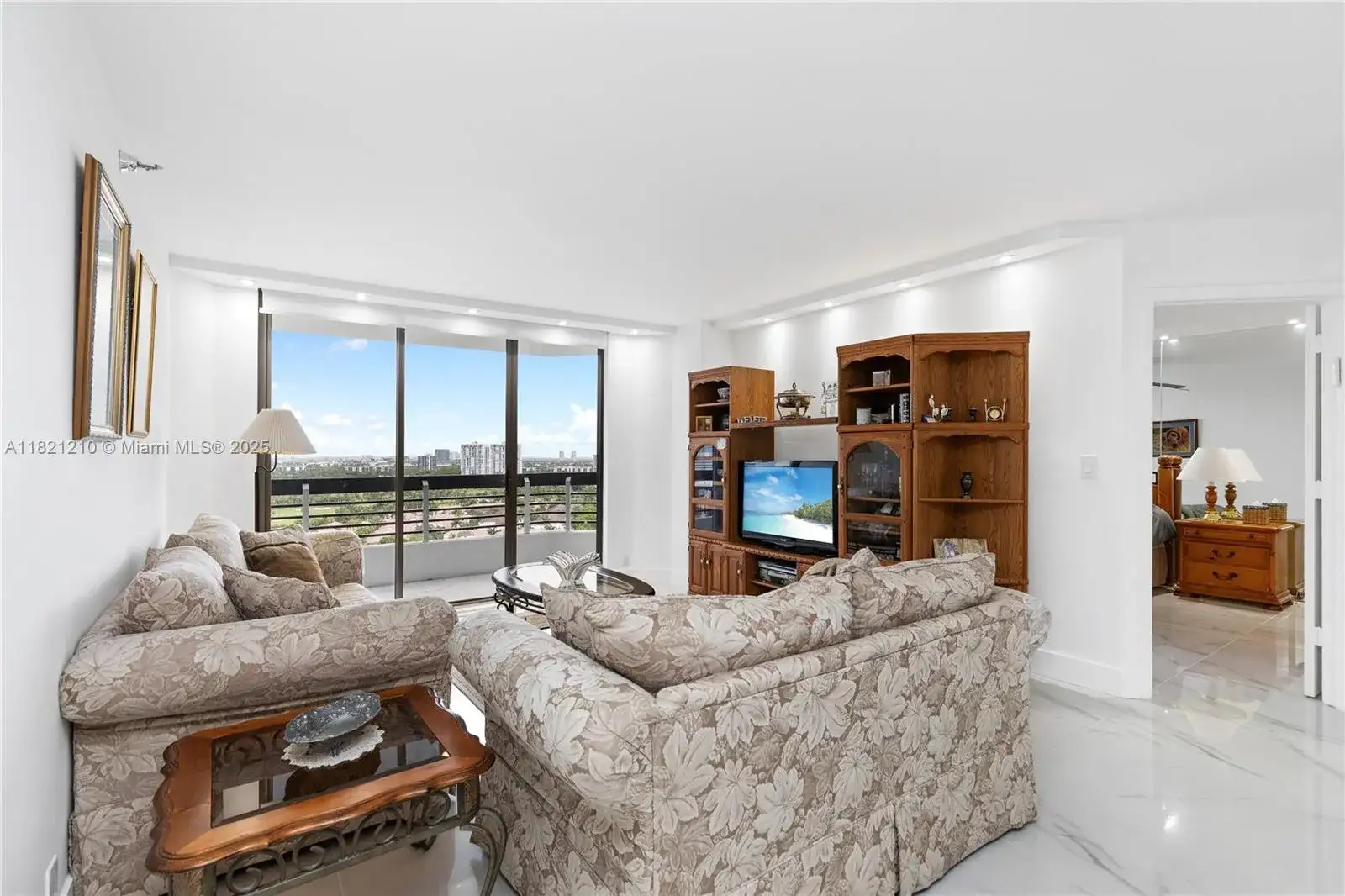 3530 Mystic Pointe Dr # 2108, Aventura FL 33180 photo 5