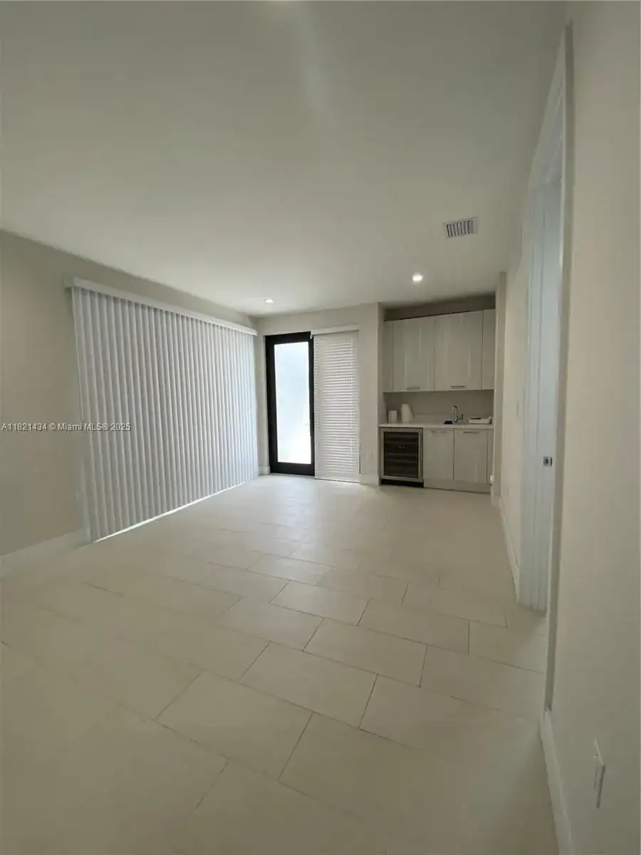8251 NW 47th Ter # 0, Doral FL 33166 photo 4
