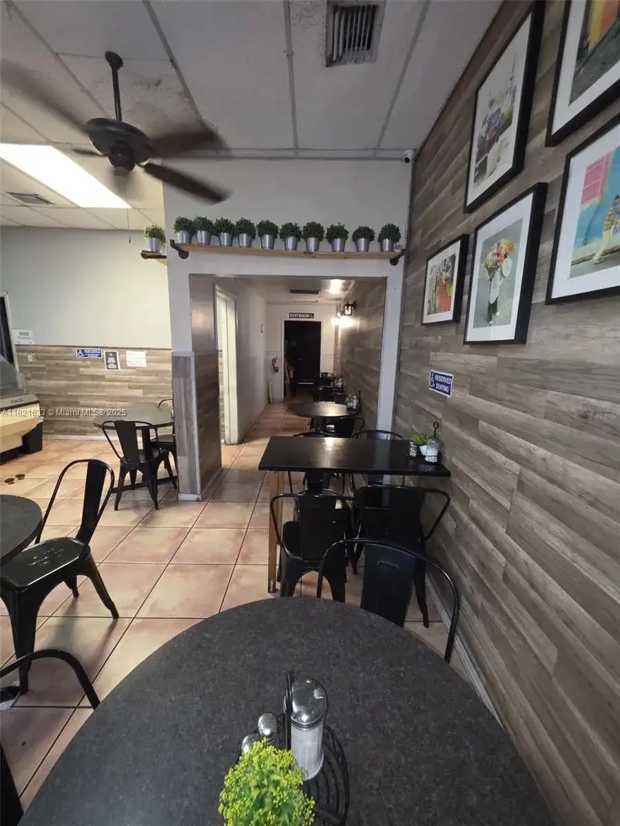 7269 NW 36th St, Miami FL 33166 photo 3
