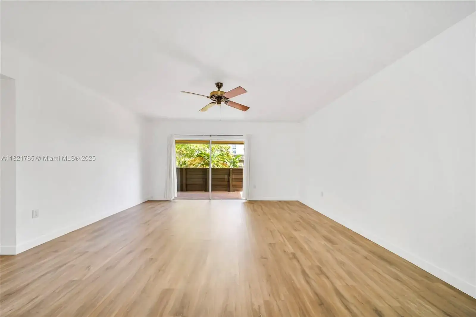 8335 SW 72nd Ave # 315D, Miami FL 33143 photo 3