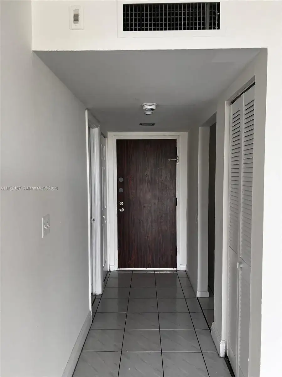 498 NW 165th St Rd # D303, Miami FL 33169 photo 4