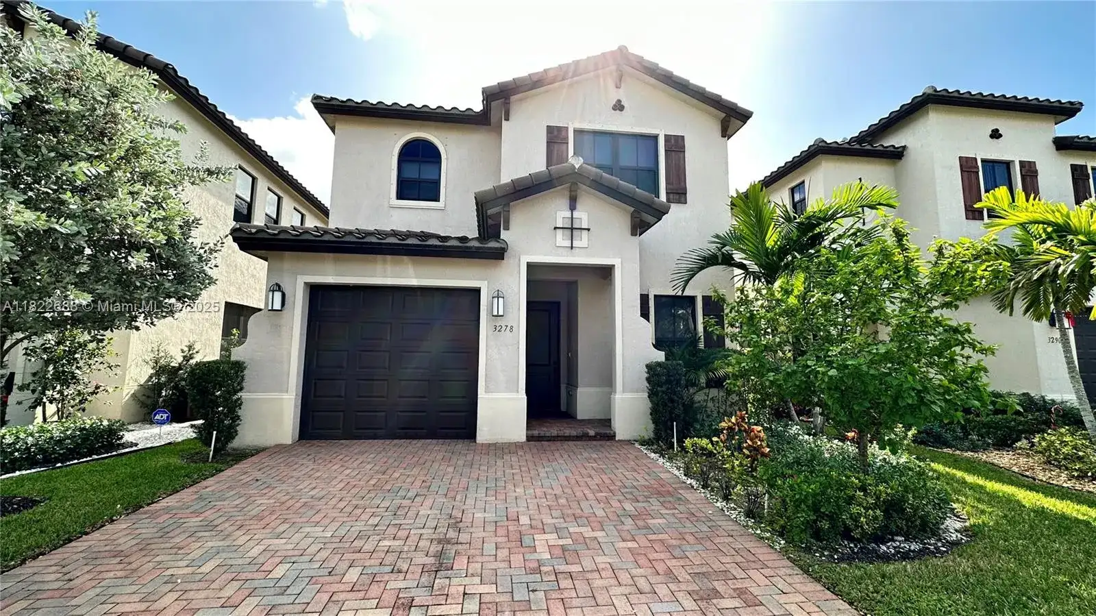 3278 W 97th Ter, Hialeah FL 33018 photo 3