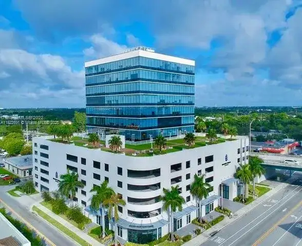 20200 W Dixie Hwy # 603, Miami FL 33180 photo 2