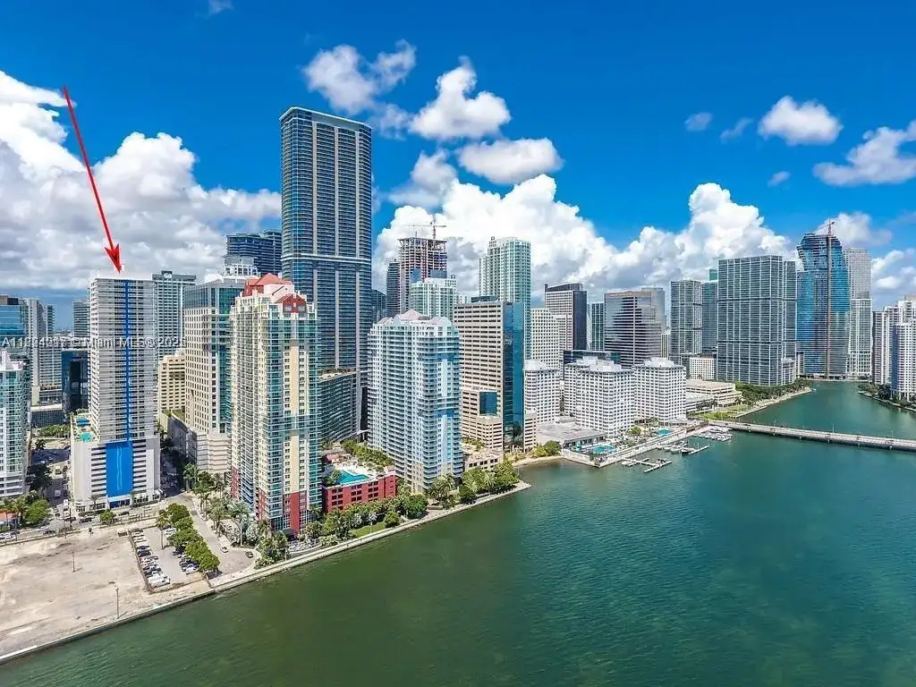 1200 Brickell Bay Dr # 1518, Miami FL 33131 photo 2