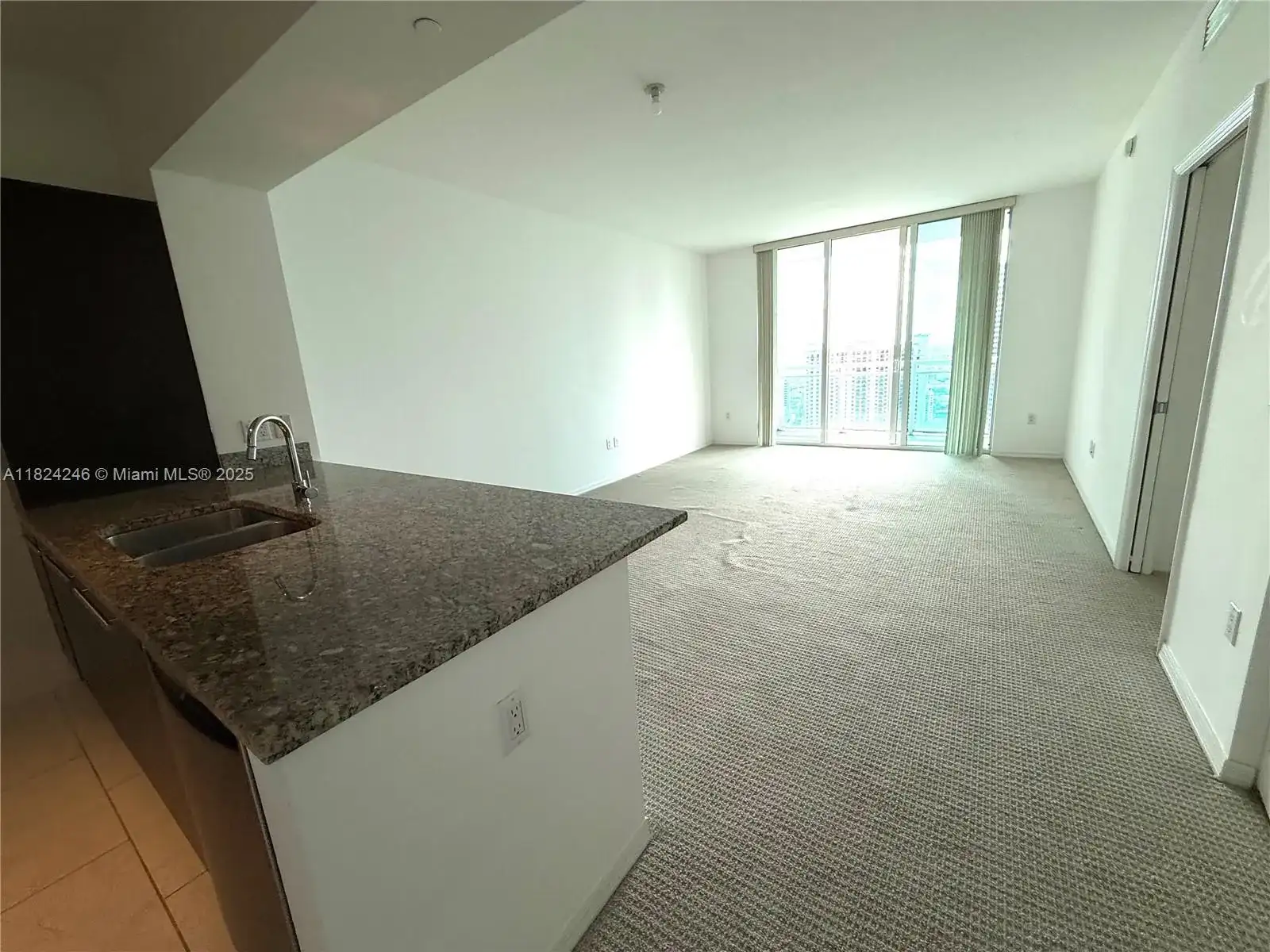951 Brickell Ave # 3703, Miami FL 33131 photo 4